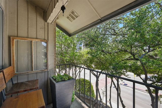 3801 Gilbert Avenue A, Dallas, TX 75219