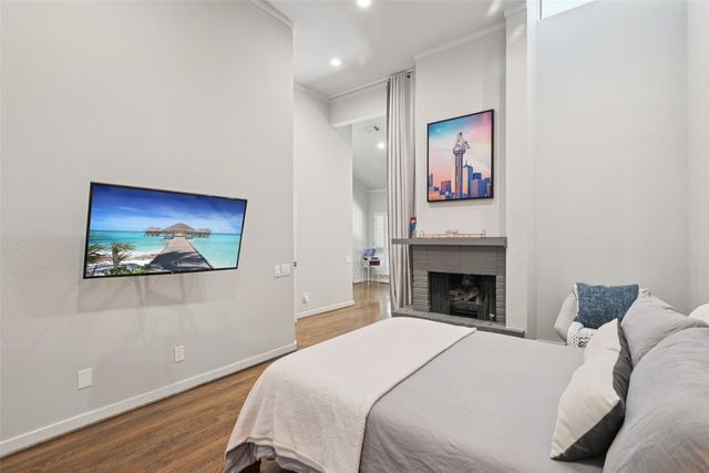 3801 Gilbert Avenue A, Dallas, TX 75219