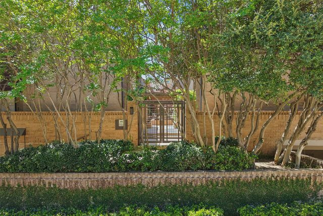 3801 Gilbert Avenue A, Dallas, TX 75219