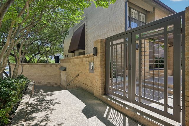 3801 Gilbert Avenue A, Dallas, TX 75219