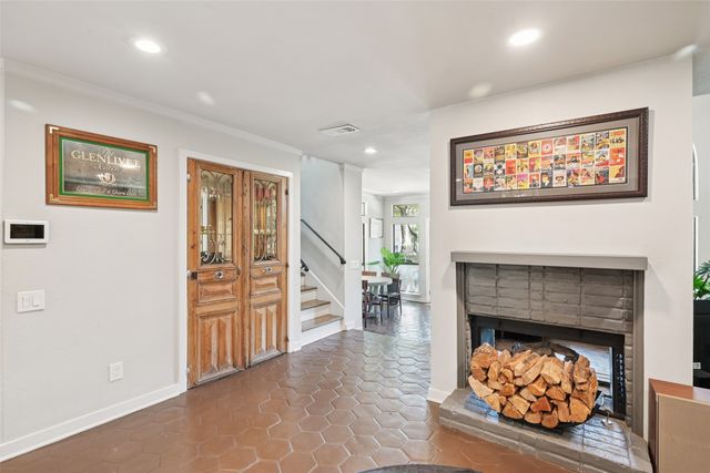 3801 Gilbert Avenue A, Dallas, TX 75219