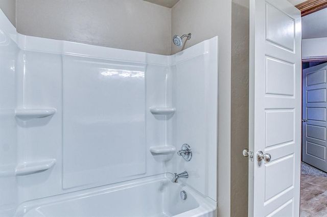 12829 NW 3rd Terrace, Yukon, OK 73099