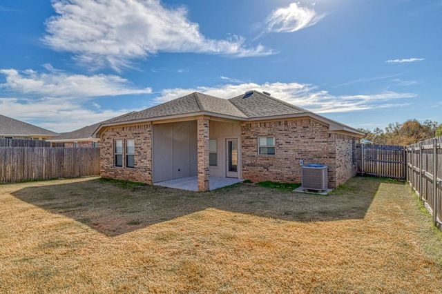 12829 NW 3rd Terrace, Yukon, OK 73099