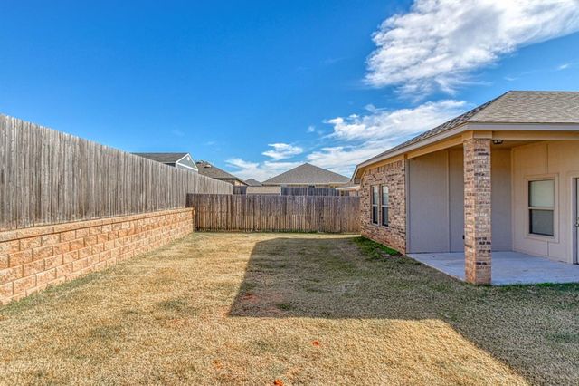 12829 NW 3rd Terrace, Yukon, OK 73099