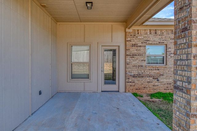 12829 NW 3rd Terrace, Yukon, OK 73099