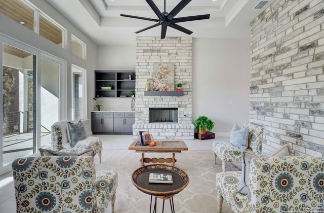 981 Jenny Leigh Trail, Bulverde, TX 78163