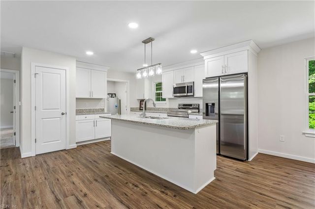 5738 Hickory Fork RD, Gloucester, VA 23061