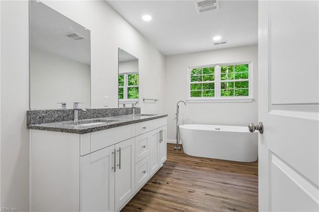 5738 Hickory Fork RD, Gloucester, VA 23061