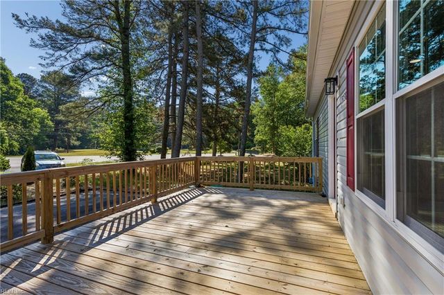5738 Hickory Fork RD, Gloucester, VA 23061