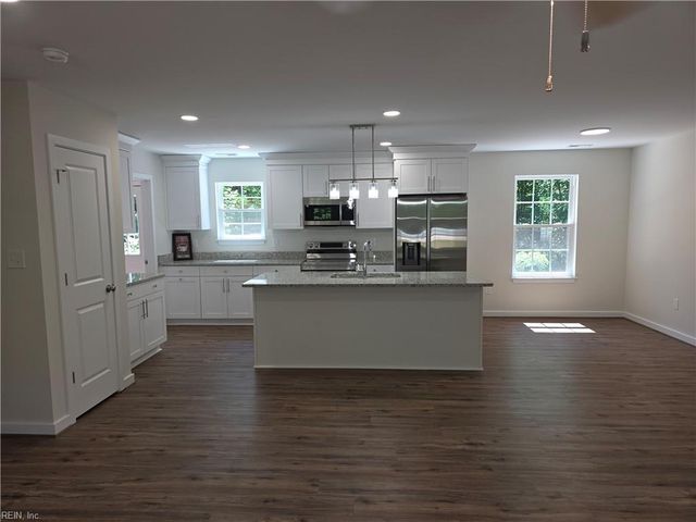 5738 Hickory Fork RD, Gloucester, VA 23061
