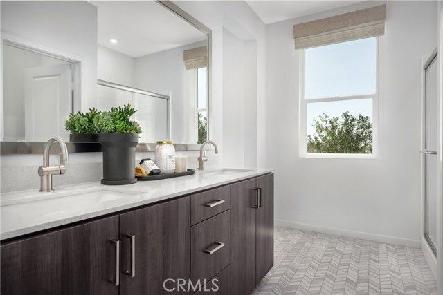 3679 W S. Eichler Paseo 11, Ontario, CA 91761