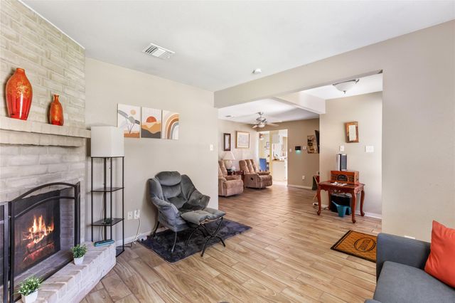 2758 Foliage Green Drive, Kingwood, TX 77339