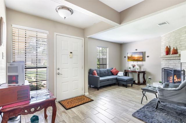 2758 Foliage Green Drive, Kingwood, TX 77339