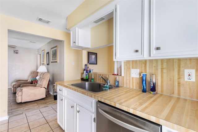 2758 Foliage Green Drive, Kingwood, TX 77339