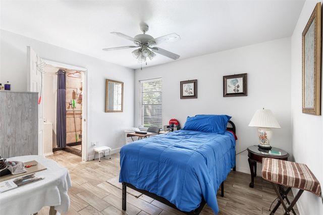 2758 Foliage Green Drive, Kingwood, TX 77339
