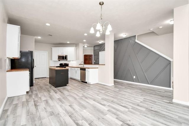 5203 Dartmort Ridge Trail, Houston, TX 77066