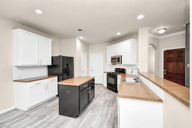 5203 Dartmort Ridge Trail, Houston, TX 77066