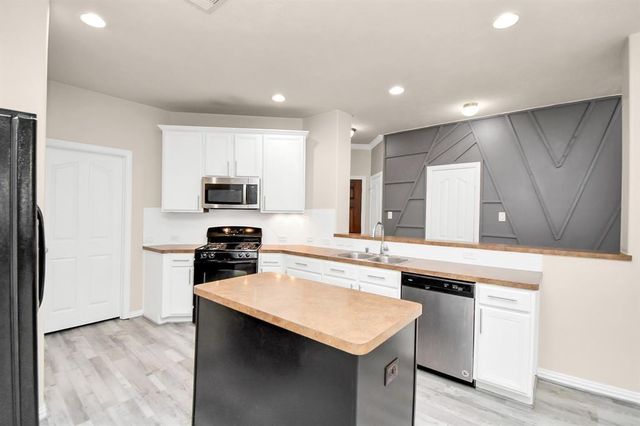 5203 Dartmort Ridge Trail, Houston, TX 77066