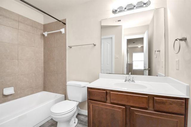 5203 Dartmort Ridge Trail, Houston, TX 77066