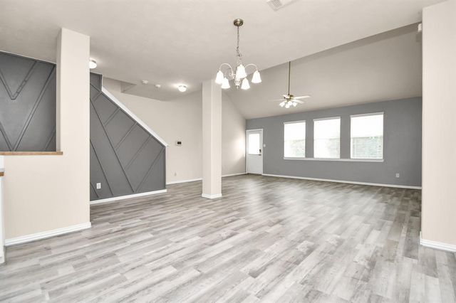 5203 Dartmort Ridge Trail, Houston, TX 77066