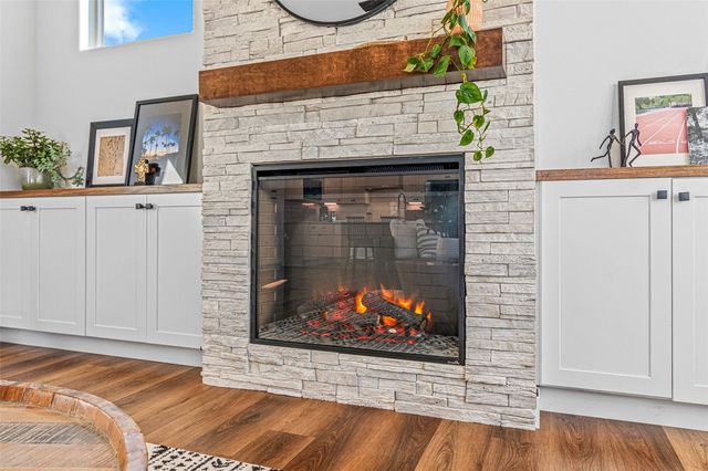 834 Old Mill Lane, Solon, IA 52333