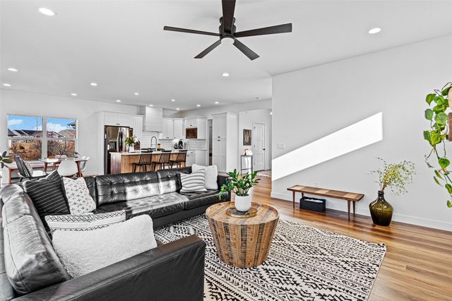 834 Old Mill Lane, Solon, IA 52333