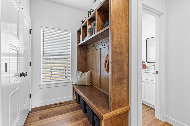 834 Old Mill Lane, Solon, IA 52333