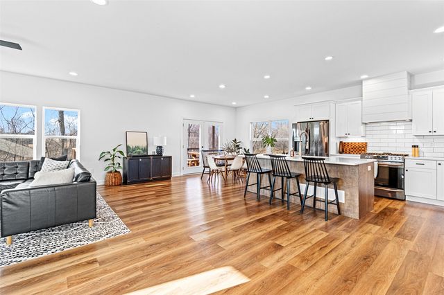 834 Old Mill Lane, Solon, IA 52333