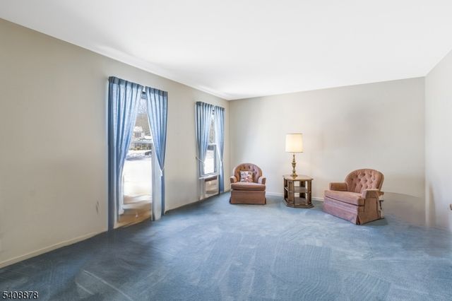 4 Shurts Rd, Readington Twp., NJ 08822