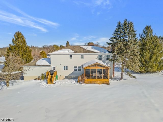 4 Shurts Rd, Readington Twp., NJ 08822