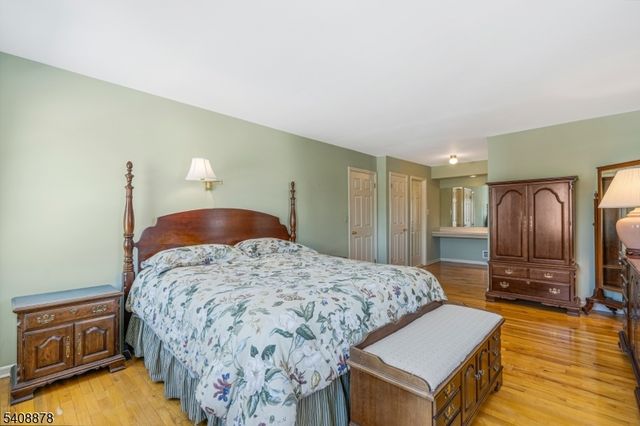 4 Shurts Rd, Readington Twp., NJ 08822