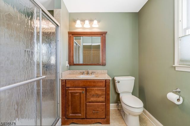 4 Shurts Rd, Readington Twp., NJ 08822