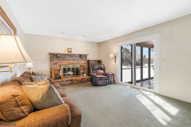 4 Shurts Rd, Readington Twp., NJ 08822