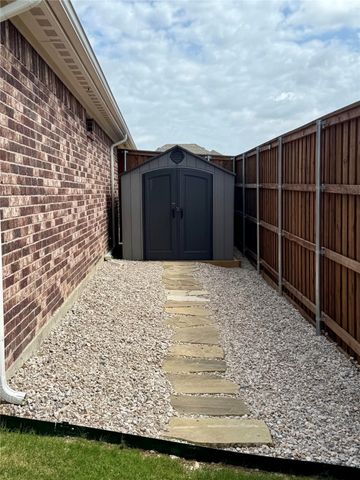 1733 Reverie Road, Burleson, TX 76028