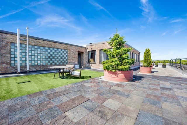 2701 W Fulton Street PENTHOUSE, Chicago, IL 60612