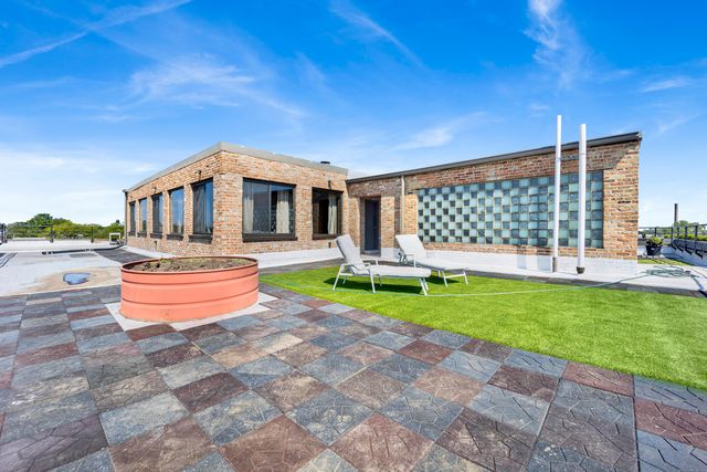 2701 W Fulton Street PENTHOUSE, Chicago, IL 60612