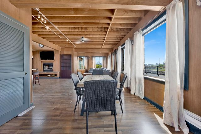 2701 W Fulton Street PENTHOUSE, Chicago, IL 60612