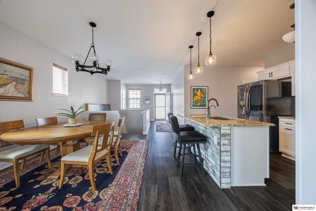 200 Pebble Beach, Lincoln, NE 68520