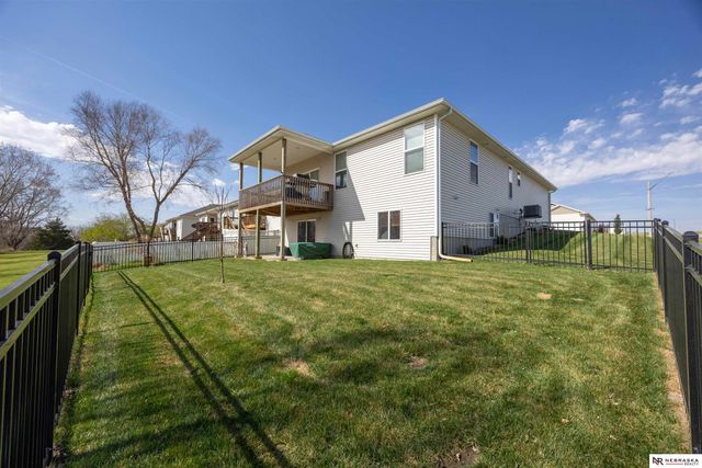200 Pebble Beach, Lincoln, NE 68520