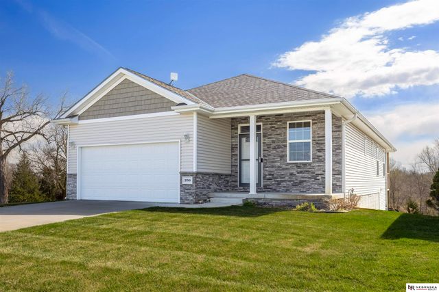 200 Pebble Beach, Lincoln, NE 68520