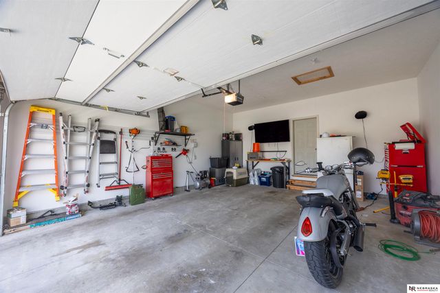 200 Pebble Beach, Lincoln, NE 68520