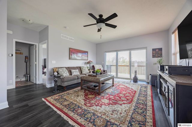 200 Pebble Beach, Lincoln, NE 68520