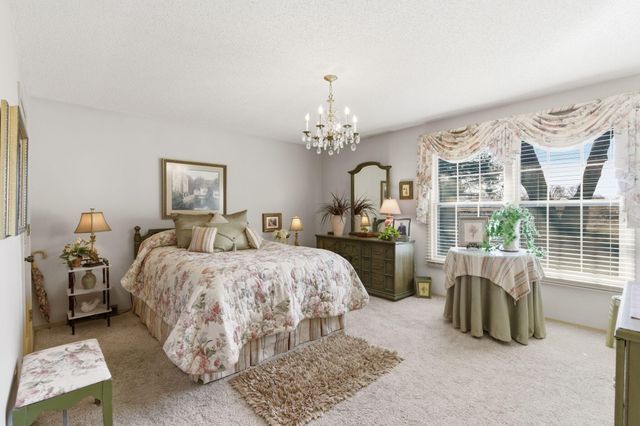 4058 E Linwood Street, Springfield, MO 65809