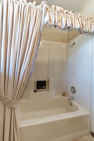 4058 E Linwood Street, Springfield, MO 65809