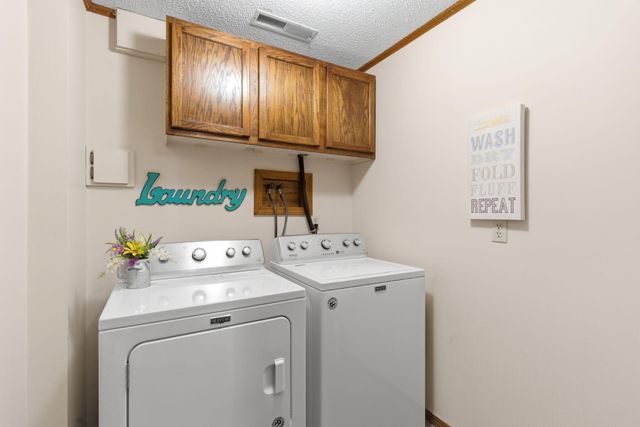 4058 E Linwood Street, Springfield, MO 65809