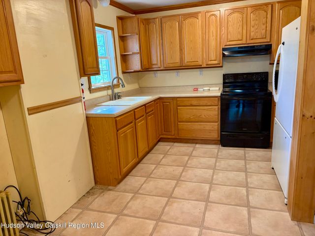 91 Lafayette Avenue, Coxsackie, NY 12051