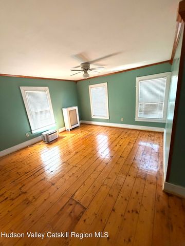 91 Lafayette Avenue, Coxsackie, NY 12051