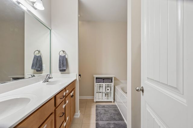 1517 Bending River Dr, Nashville, TN 37221