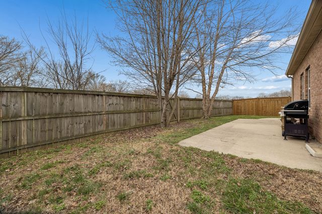 1517 Bending River Dr, Nashville, TN 37221