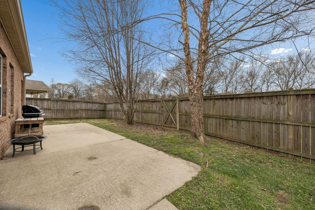 1517 Bending River Dr, Nashville, TN 37221